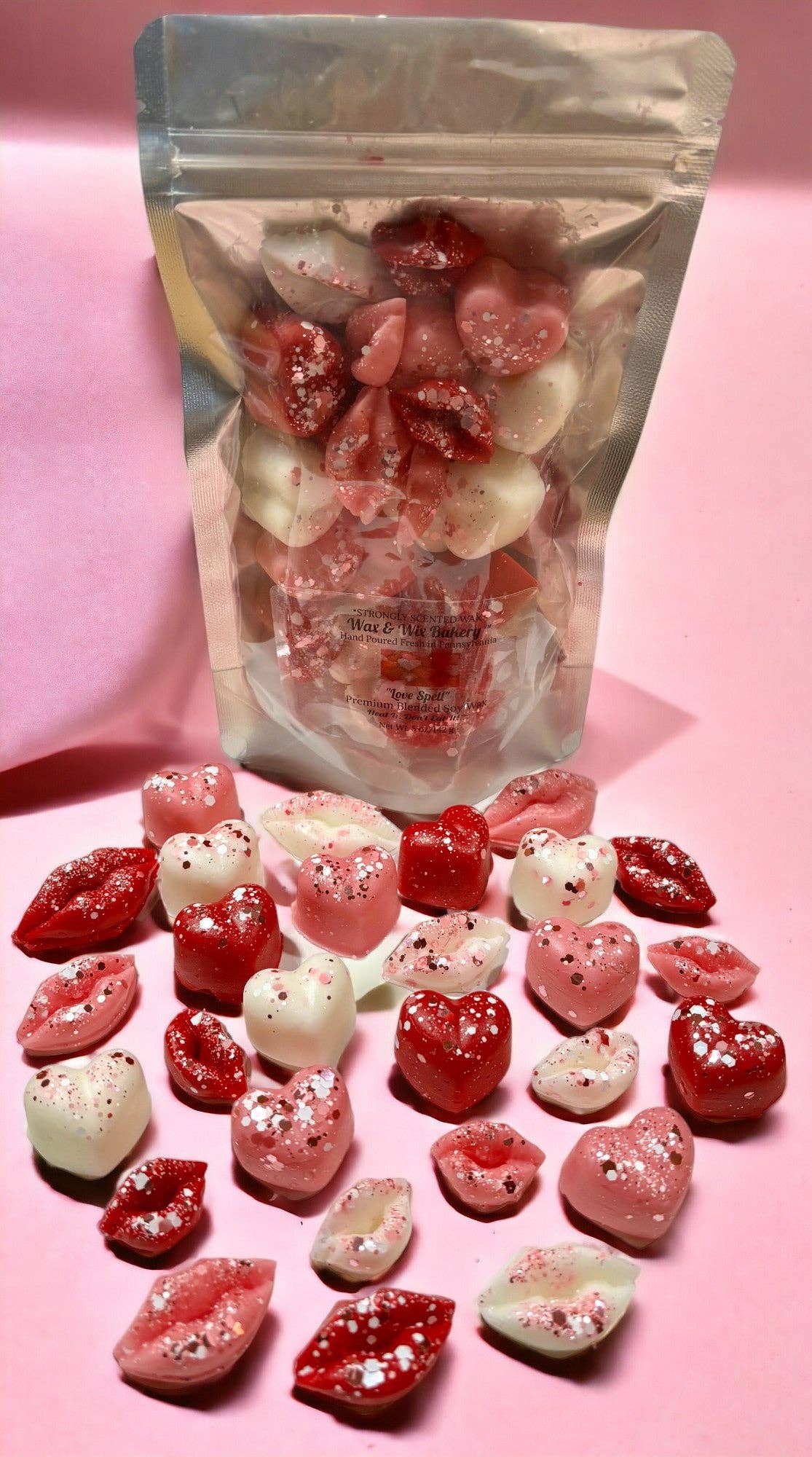 Love Spell Wax Melts. Hearts & Lips. 5 Oz. Strongly Scented
