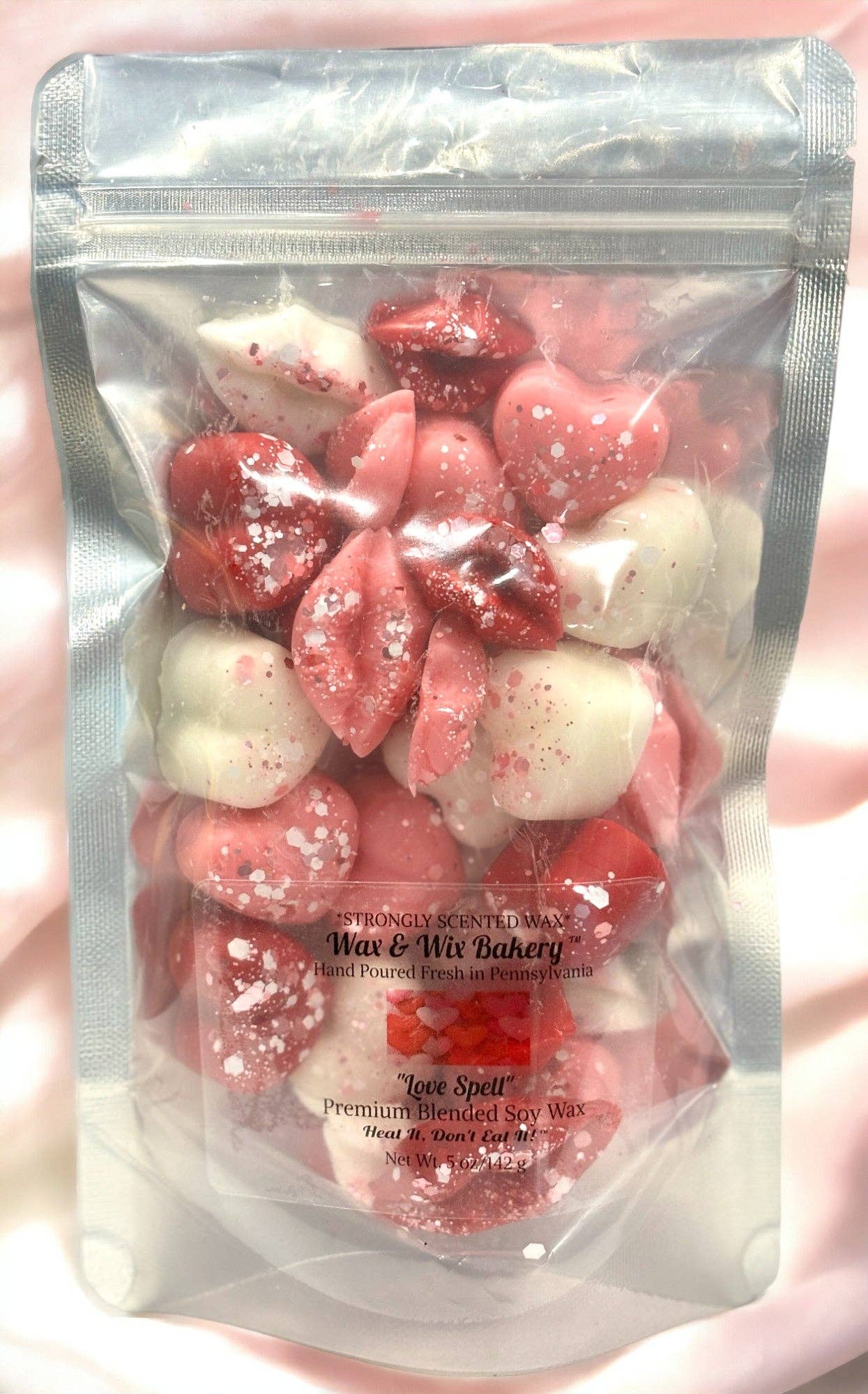 Love Spell Wax Melts. Hearts & Lips. 5 Oz. Strongly Scented
